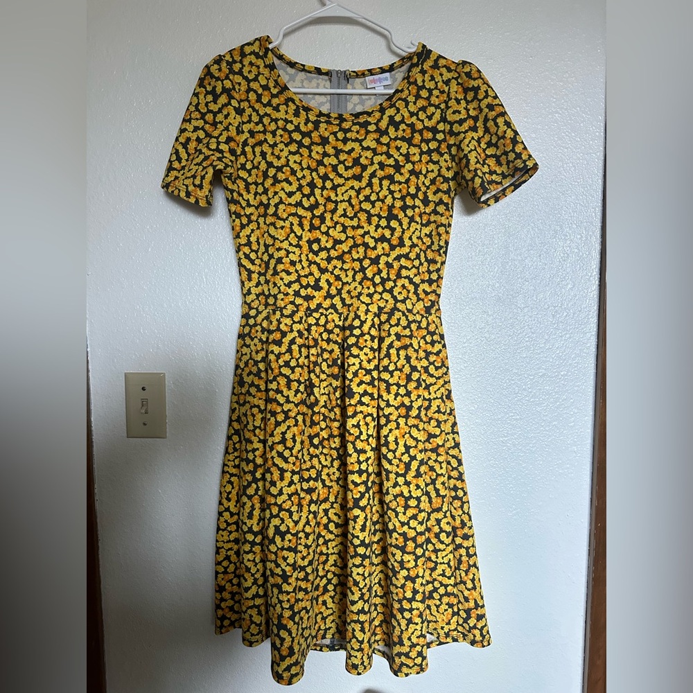 LuLaRoe yellow floral dress. Small